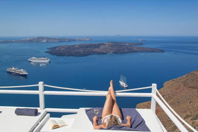 On The Rocks Santorini 호텔 이메로비글리 외부 사진
