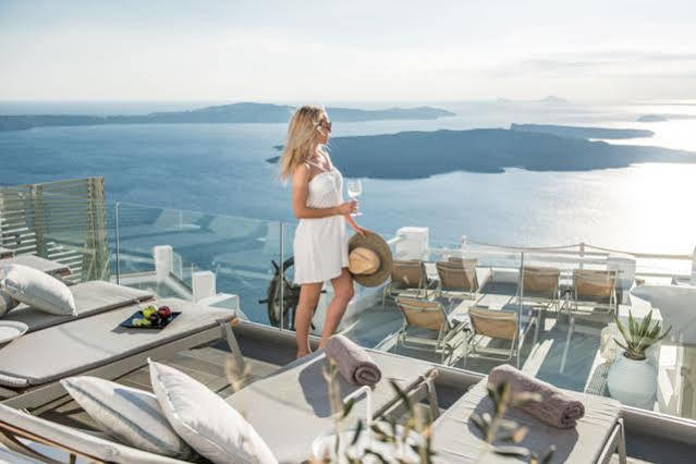 On The Rocks Santorini 호텔 이메로비글리 외부 사진